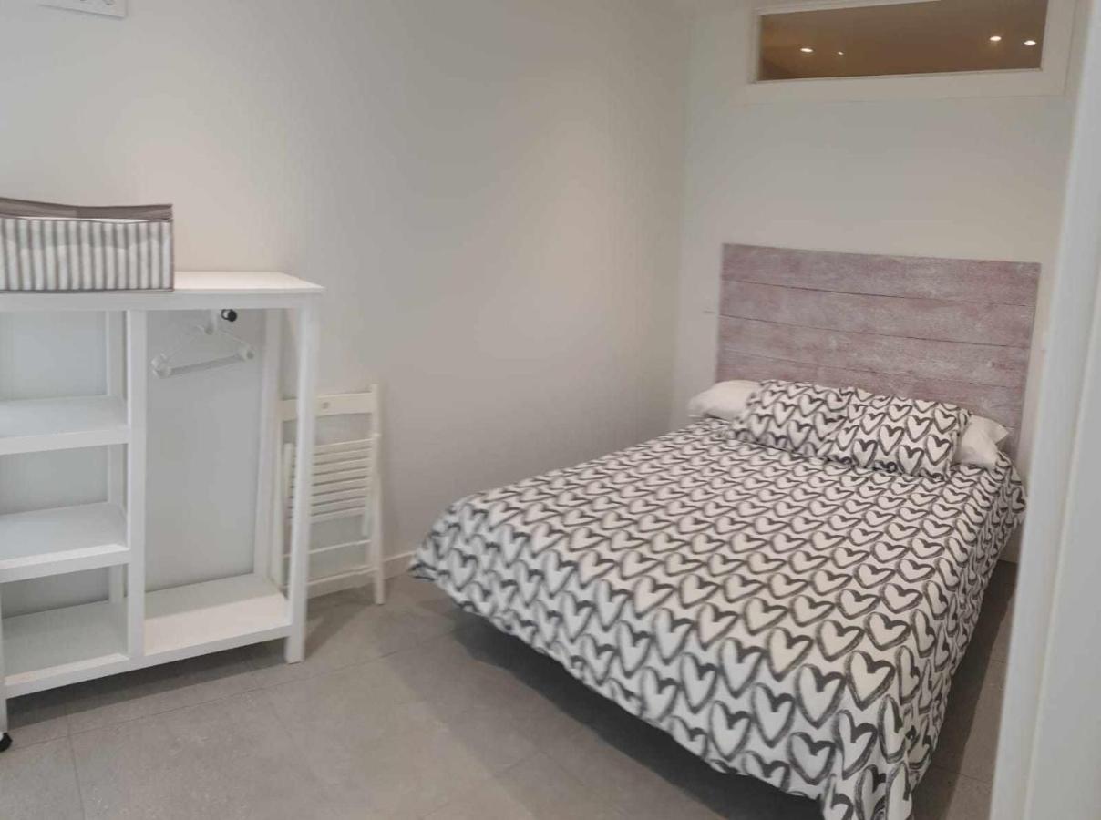 Apartamentos Turisticos El Balcon De Llavandes Коломбрес Стая снимка